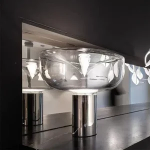 Nowoczesna luksusowa lampka biurkowa w stylu nordyckim, minimalistyczna designerska lampka nocna do sypialni, szklana kreatywna lampa dekoracyjna do salonu.