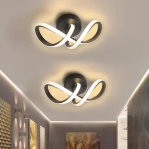 Plafon LED wstęga czarny – w korytarzu